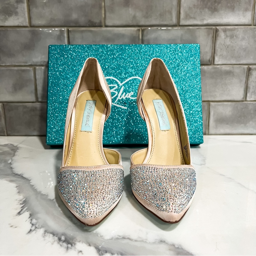 NWT Betsey Johnson Sb-Band Heels - Satin/Champagne